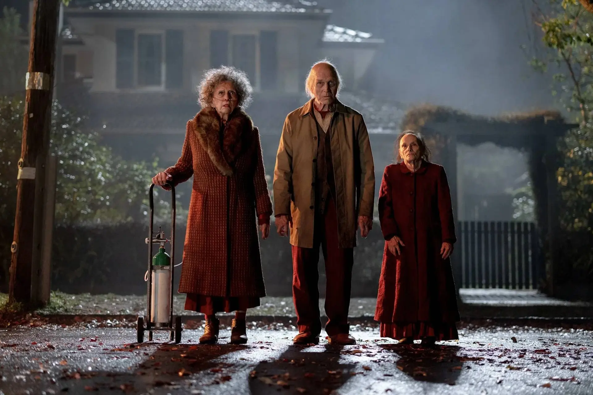 Officiële trailer nieuwe 'Insidious'-film trekt grens tussen werelden verder open