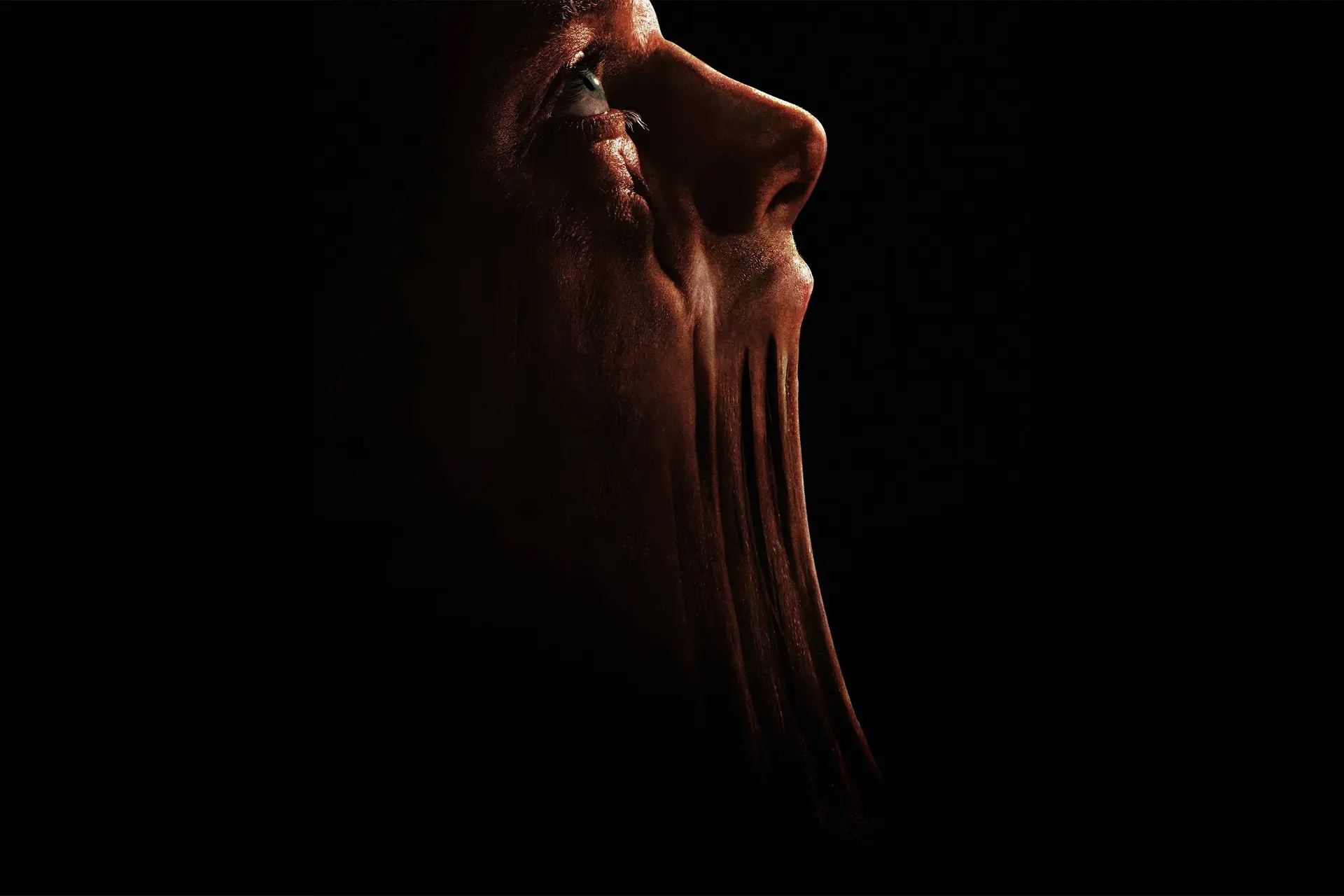 DC slaat duistere richting in met eerste officiële trailer van 'Clayface'