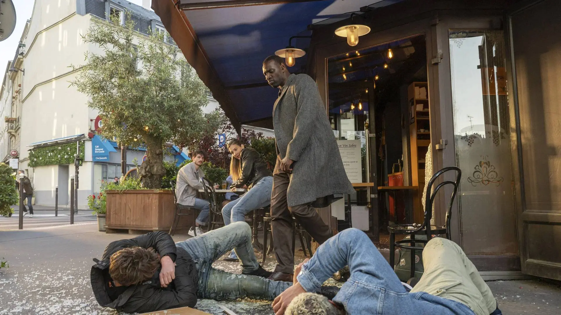 Netflix-kijkers krijgen geen genoeg van actiefilm met Omar Sy: "Dikke aanrader!"