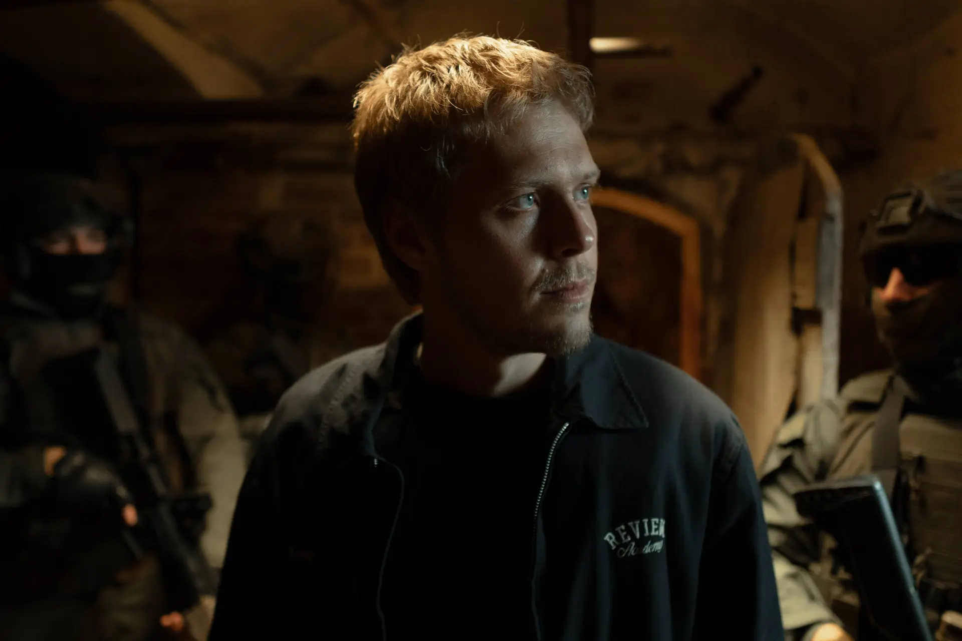 Wereldwijd miljoenen kijkers voor nieuwe duistere Netflix-thriller: "Intens!"