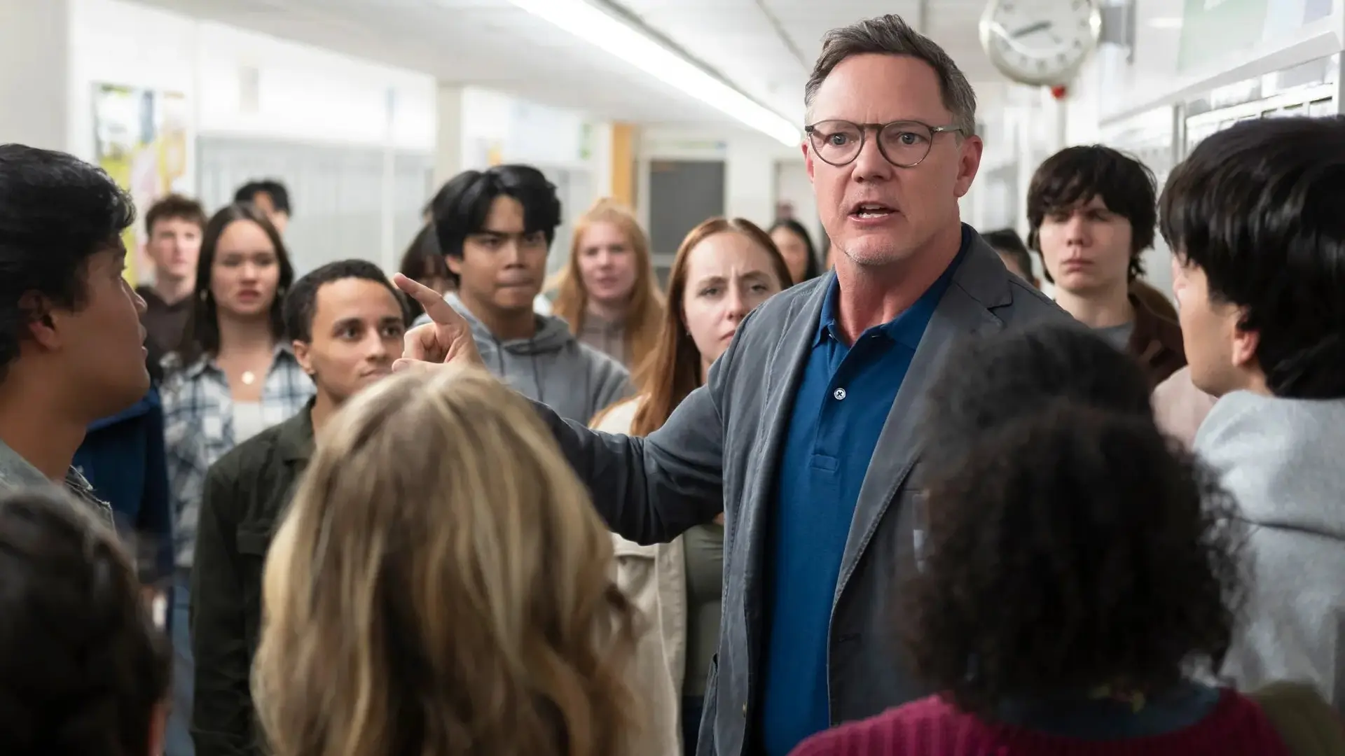 Nieuwe Stephen King-serie 'Carrie' gooit het over een héél andere boeg