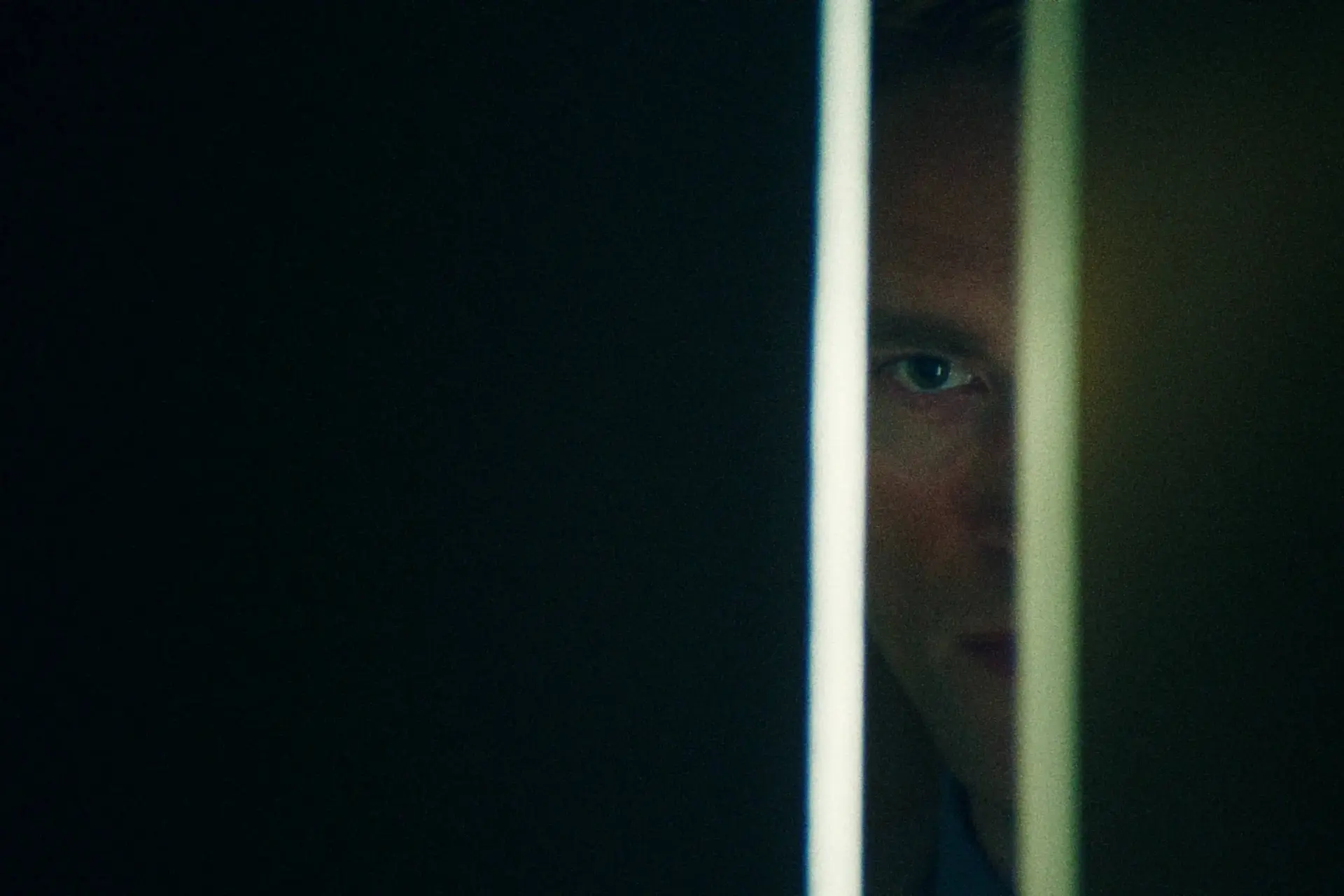 A24 deelt officiële trailer van nieuwe thriller 'Primetime' met Robert Pattinson