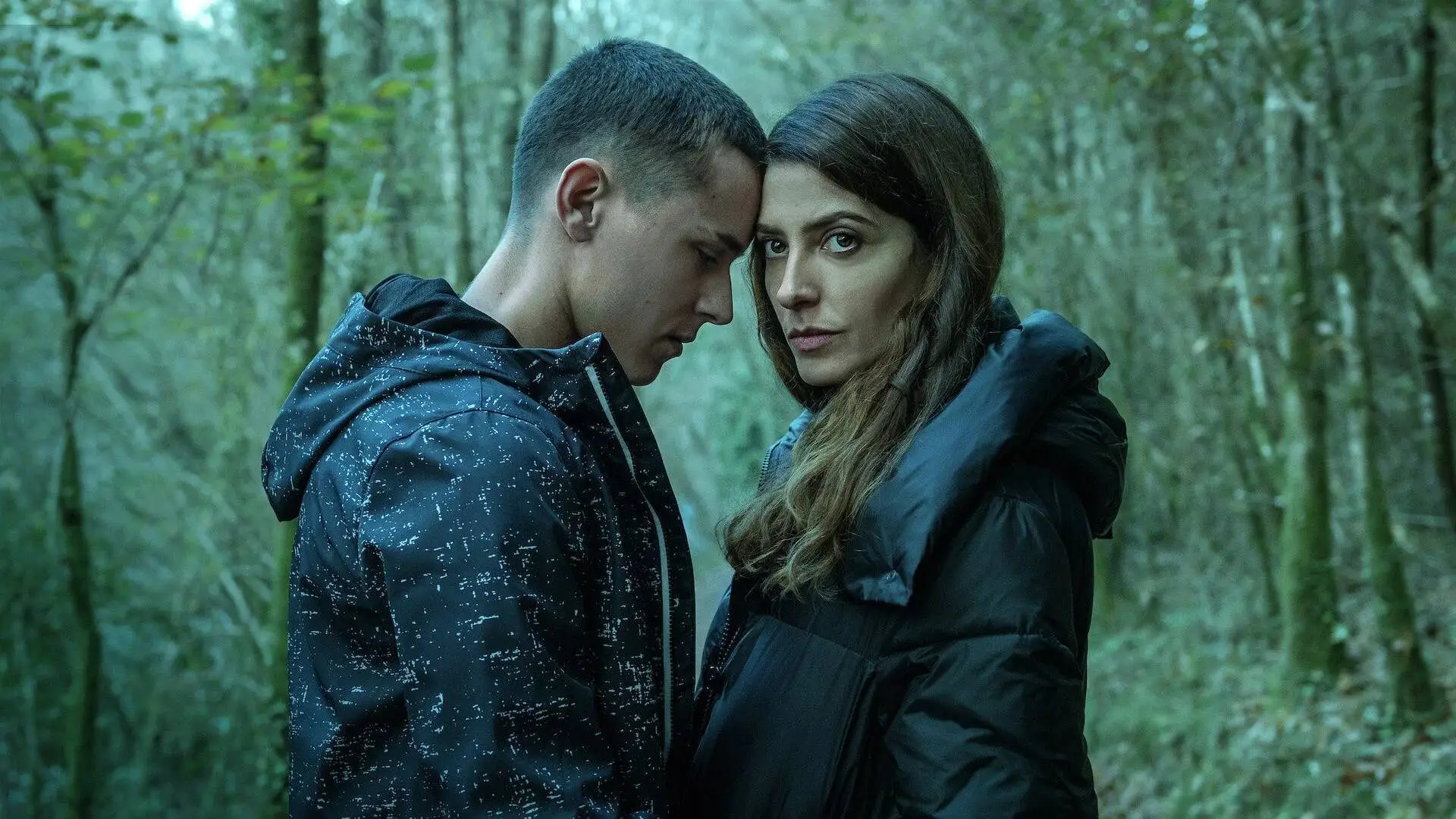 Acht afleveringen zijn genoeg om verslaafd te raken aan deze duistere Netflix-serie