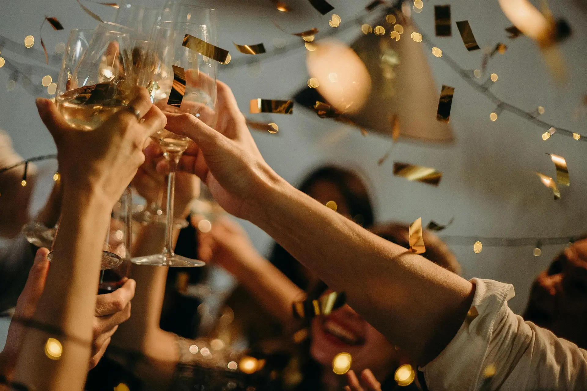 proosten met champagne