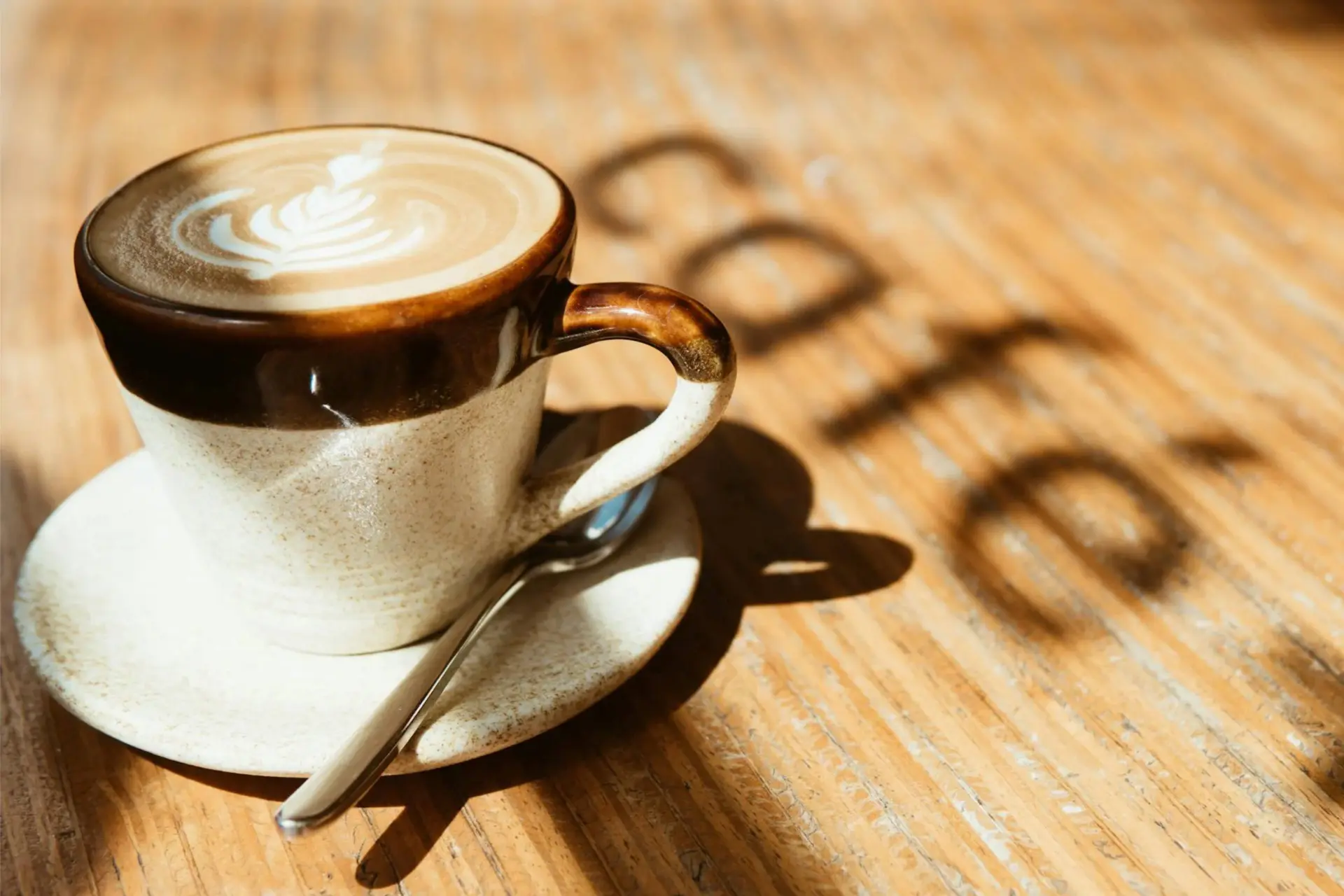 Koffie-raves mogelijk gezond alternatief voor nachtelijke feesten in Spanje