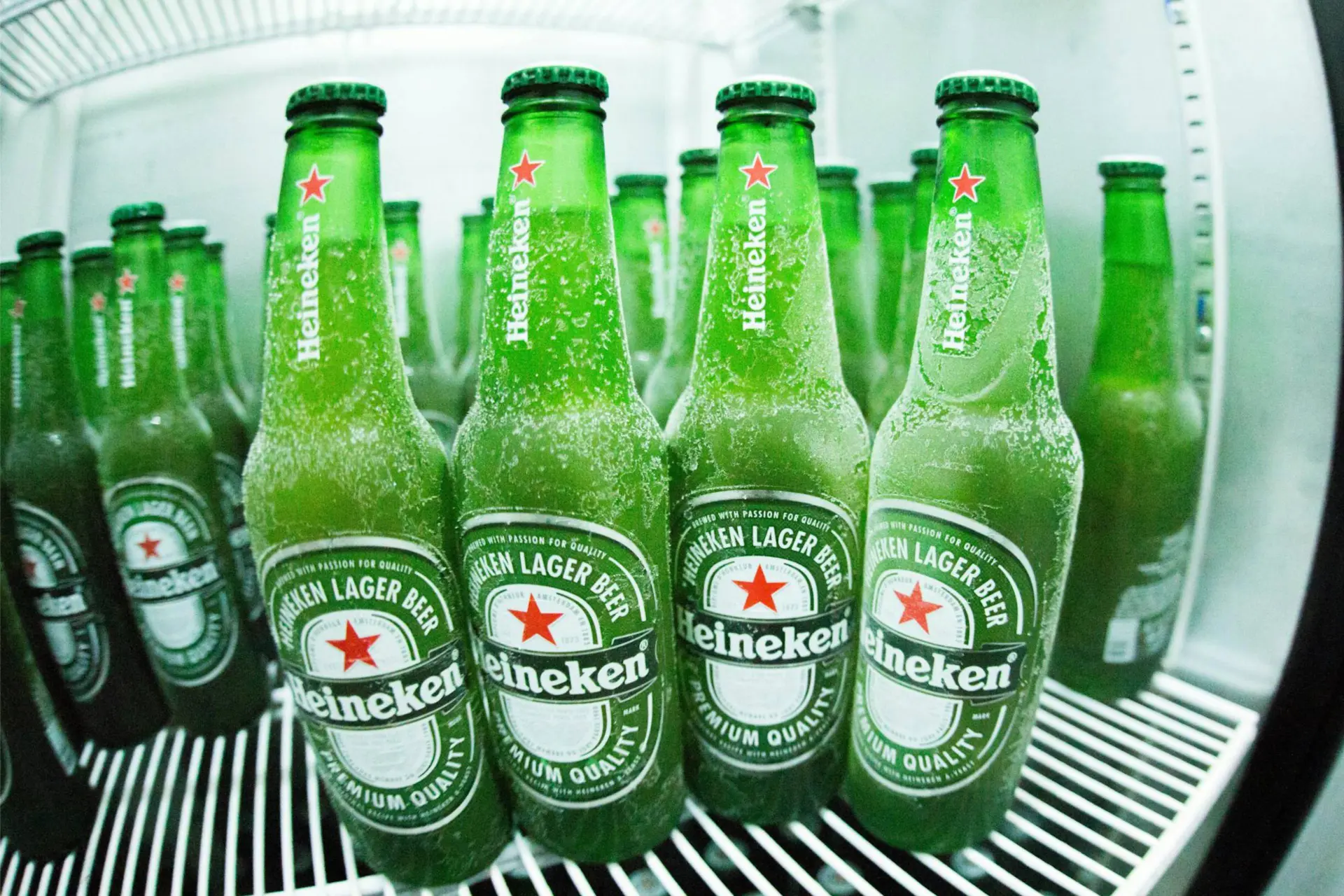 Europeanen en Amerikanen drinken minder bier, omzet Heineken daalt