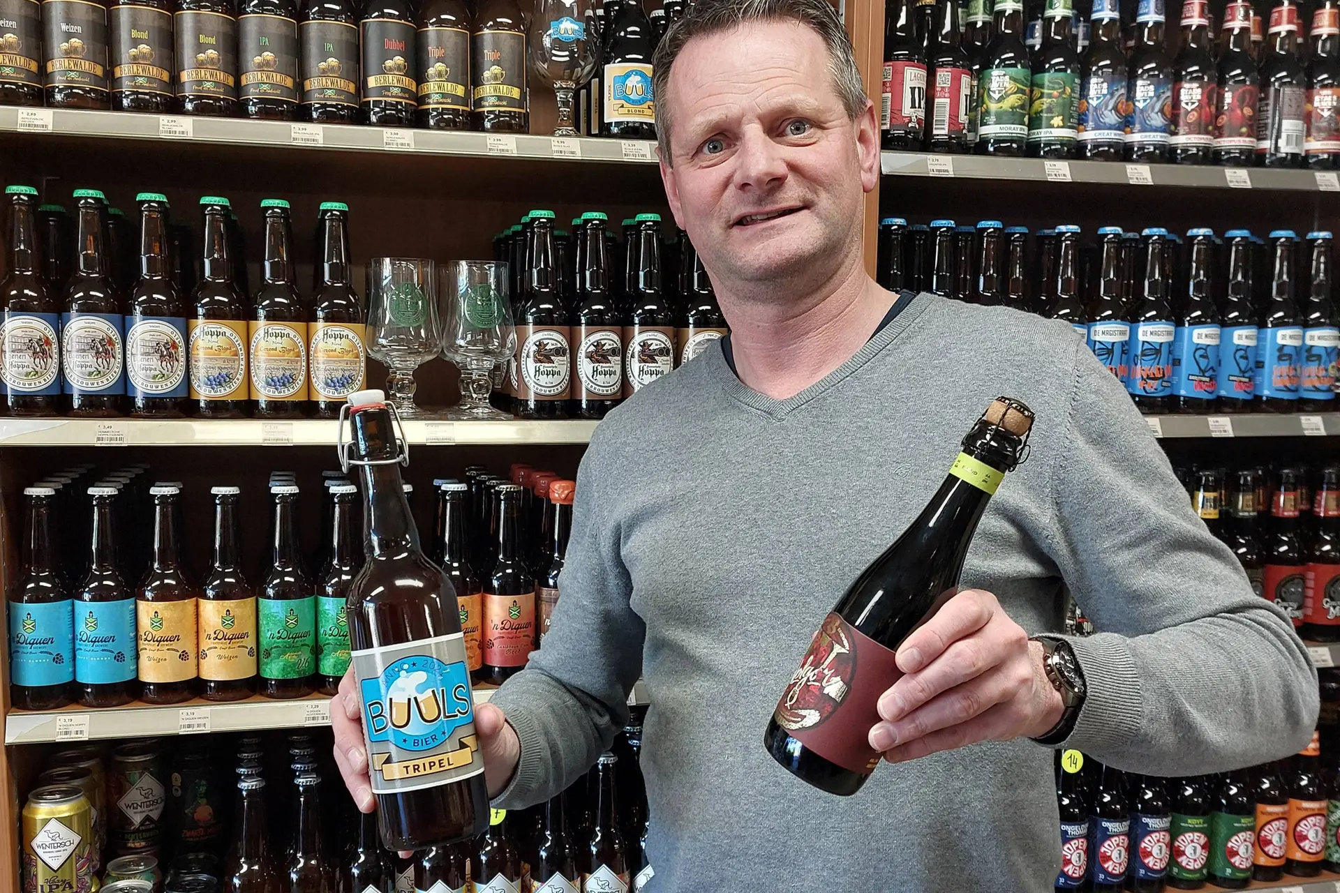 Herman Peeters van Peeters Uw topSlijter: 'Wij hebben schappen vol met bieren van regionale brouwerijen'