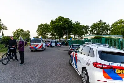 een persoon is gewond geraakt bij een vechtpartij op de camping