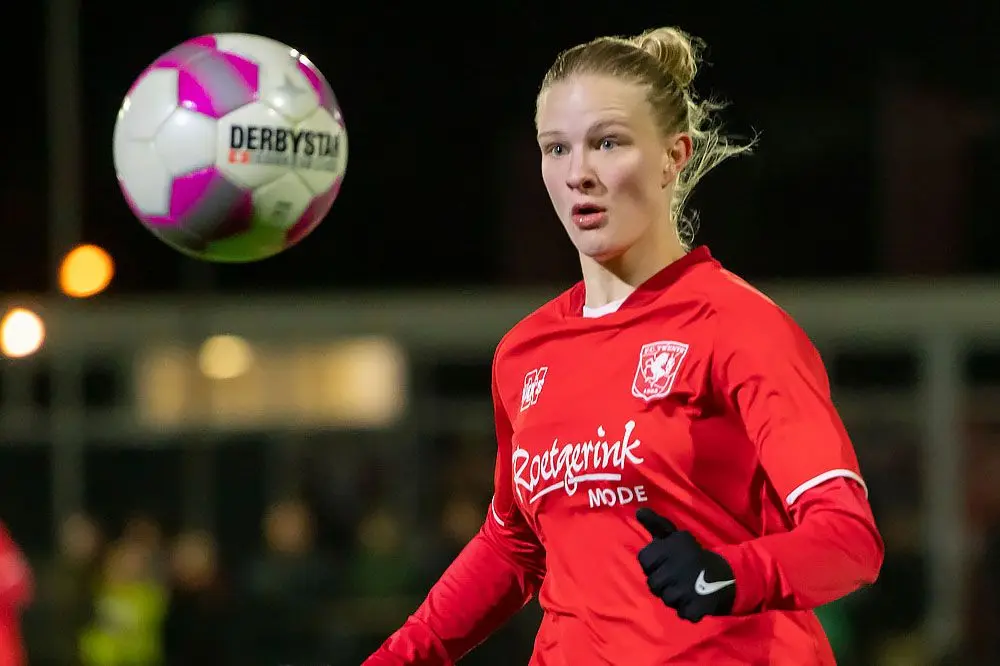 Anna Lena Stolze fc twente vrouwen ajax 2020