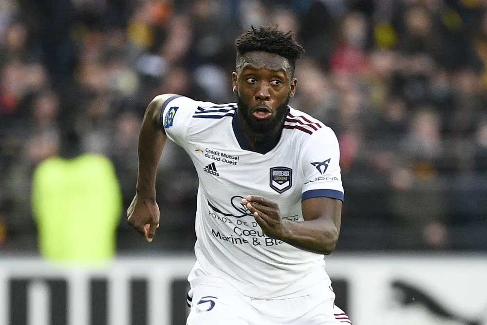 Enock kwateng fc bordeaux rechtsback