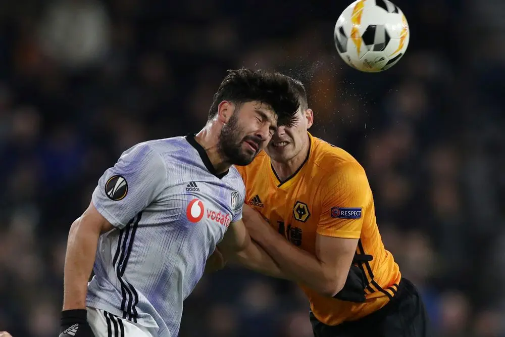 Güven Yalcin besiktas wolves 2019