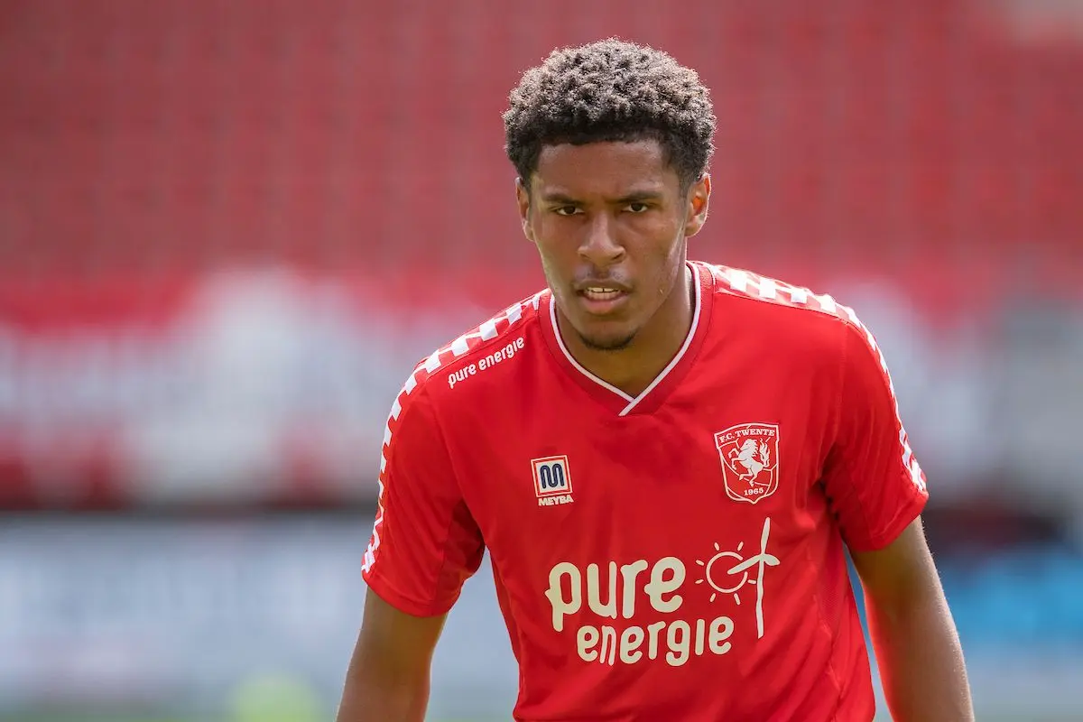 Nathan markelo rechtsback fc twente training juli 2020