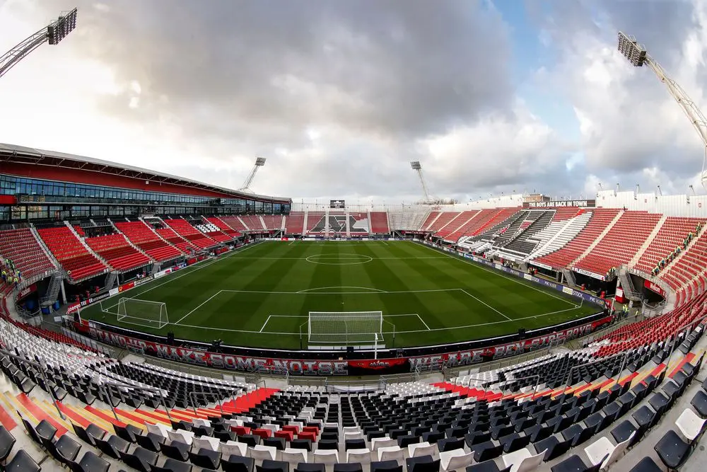 afas stadion az alkmaar dak ingestort dakramp
