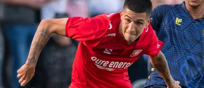aitor cantalapiedra fc twente actiefoto al taawon 2018