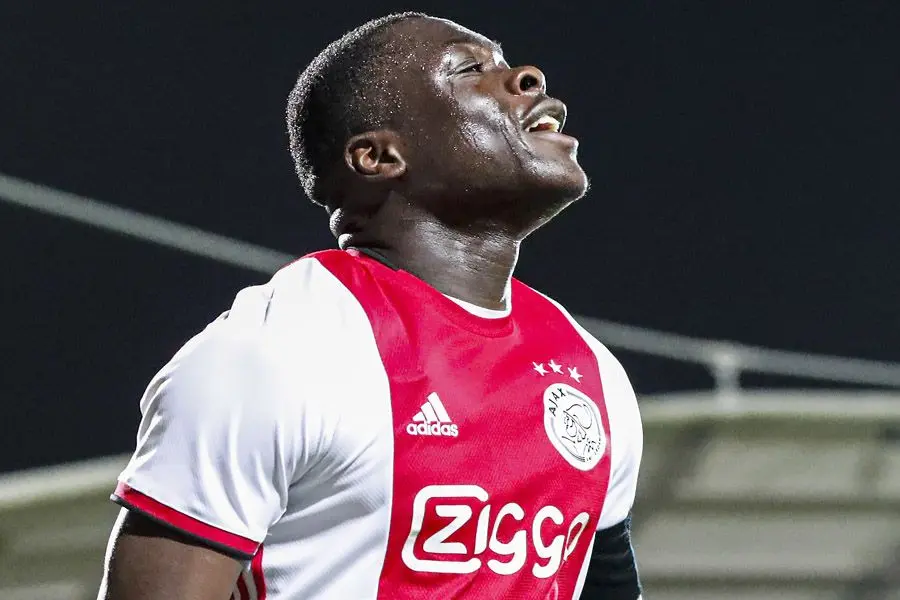 brian brobbey spits jong ajax 2020