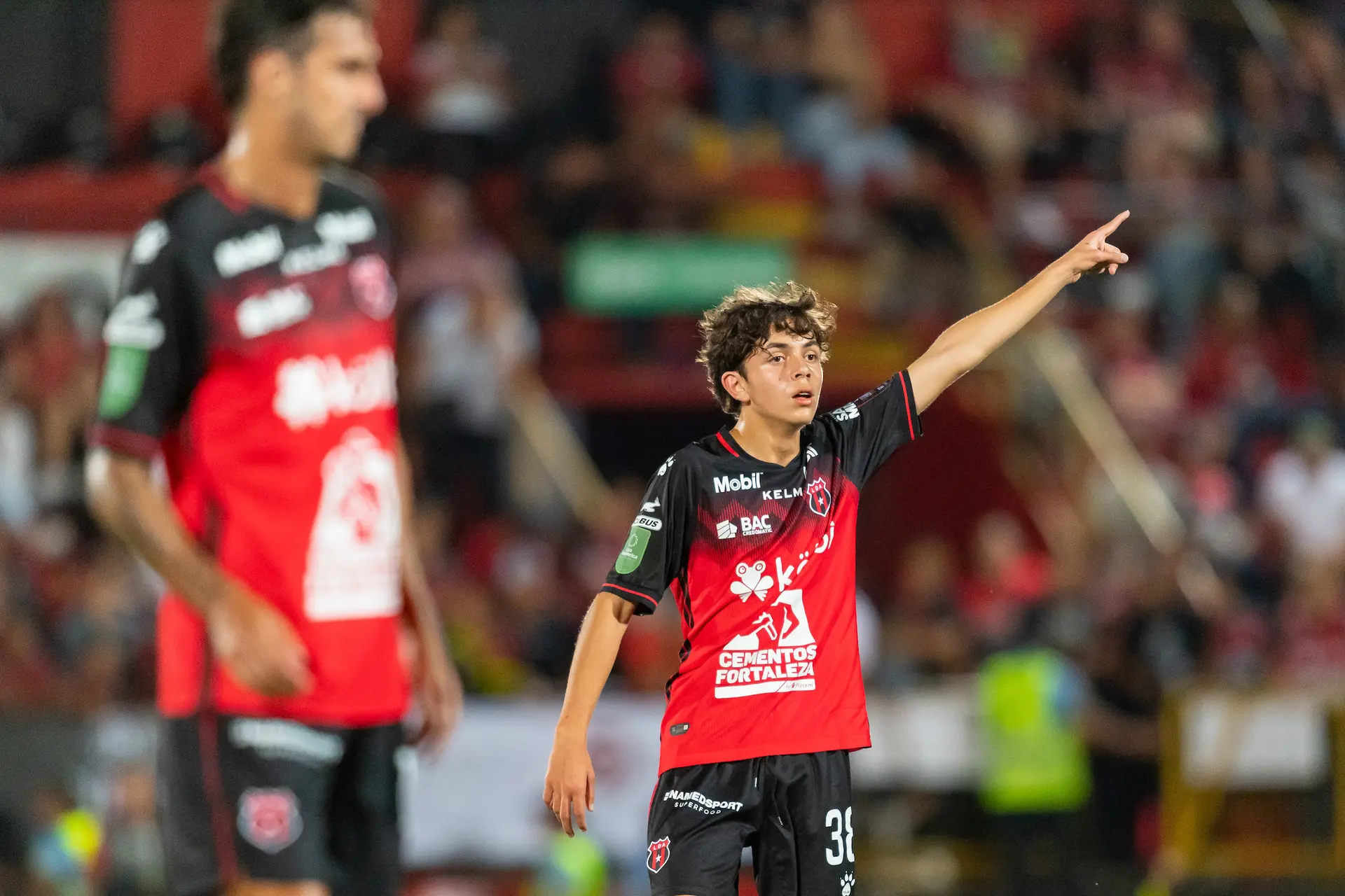 bryan zoon mathias twente afscheidswedsrijd alajuelense 2022 costa rica