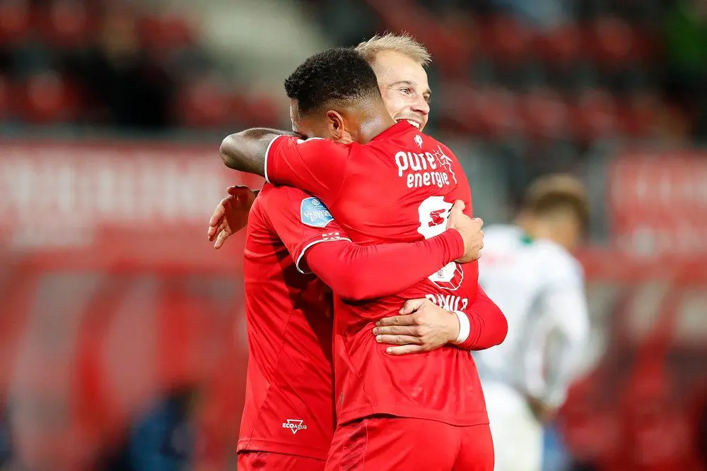 cerny danilo vieren doelpunt fc twente groningen 2020 2021