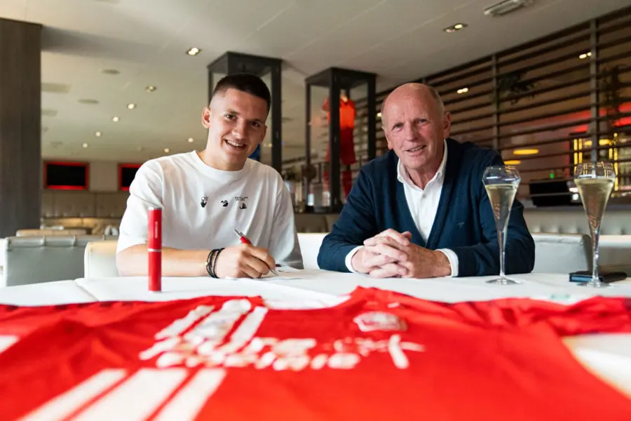 christos tzolis contractondertekening jan streuer