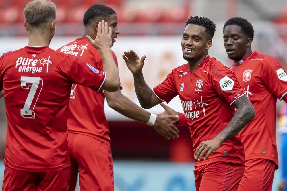 danilo pereira da silva jesse bosch fc twente holstein kiel 2020