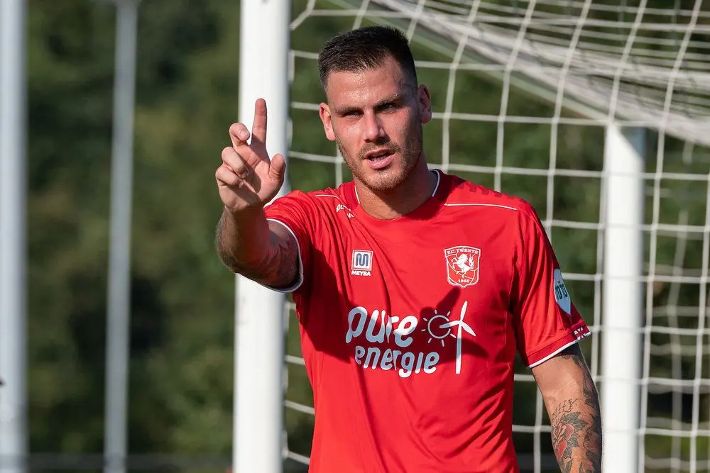 dario dumic protest fc twente utrecht 2020