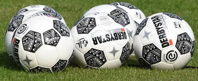 derbystar bal eredivisie 2017 2018