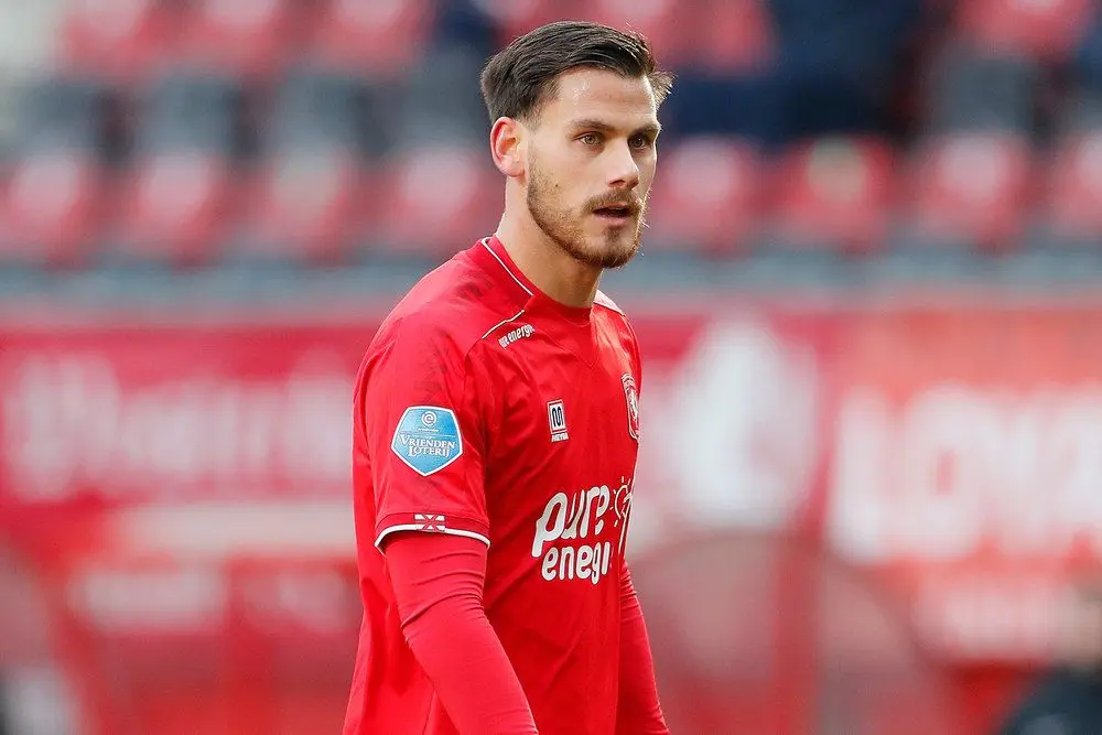 dumic fc twente vvv 2020 2021