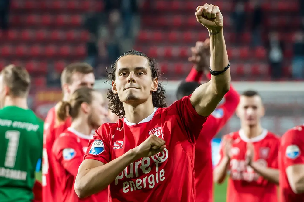 enes unal fc twente twente willem ii 2016 2017