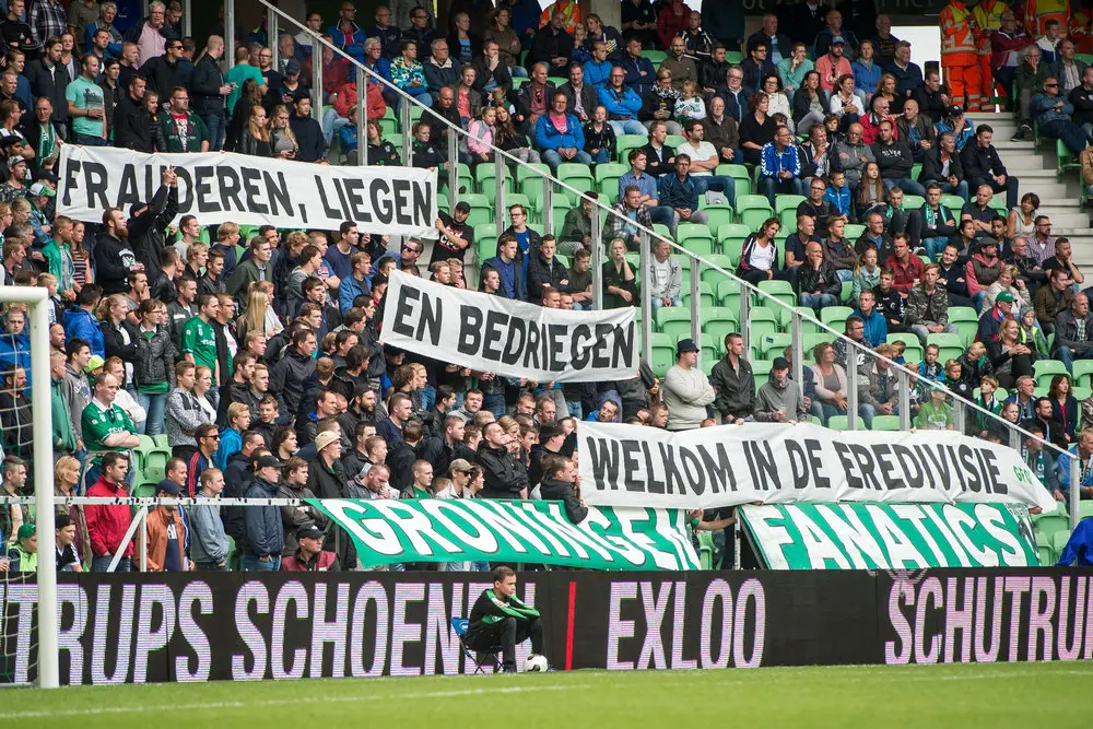 fc groningen twente spandoek liegen bedriegen
