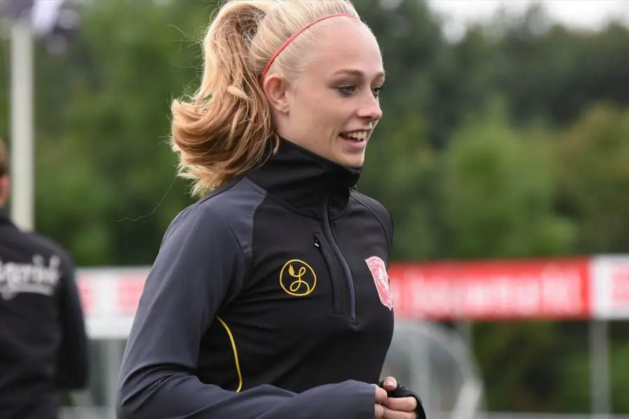 fc twente vrouwen Cheyenne van den Goorbergh training 2018