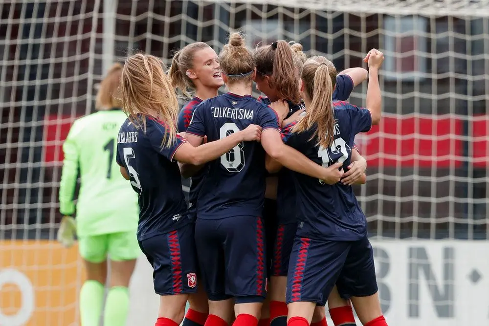 fc twente vrouwen ajax doelpunt vieren 2020 2021