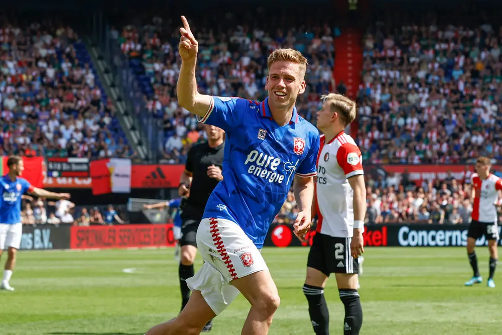 gijs smal doelpunt feyenoord twente 2022 de kuip