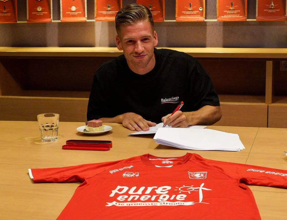 gijs smal ondertekenen contract fc twente 2020