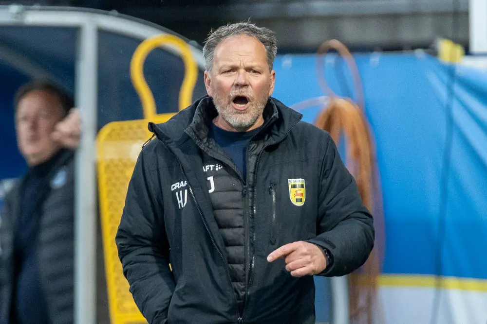 henk de jong trainer cambuur leeuwarden 2021