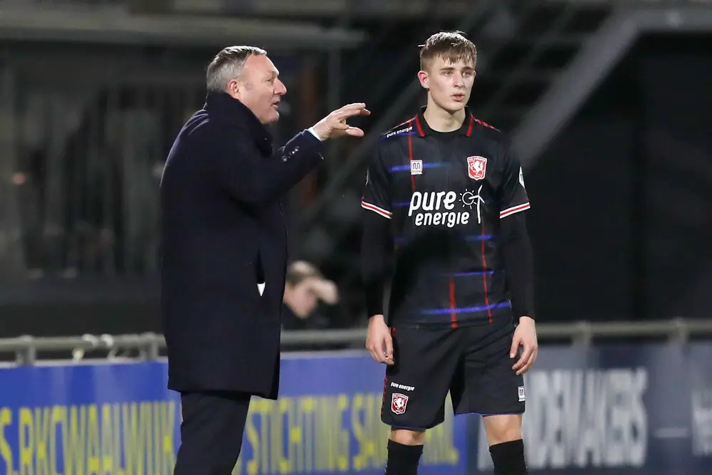 jans max bruns rkc twente 2021 2022 waalwijk