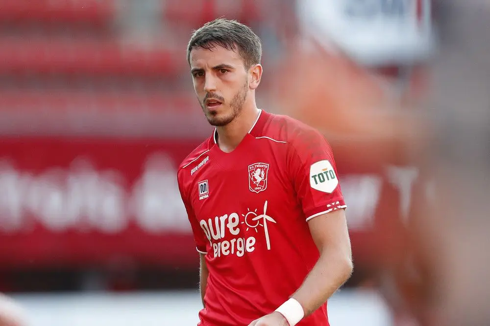 julio pleguezuelo fc twente verdediger 2020