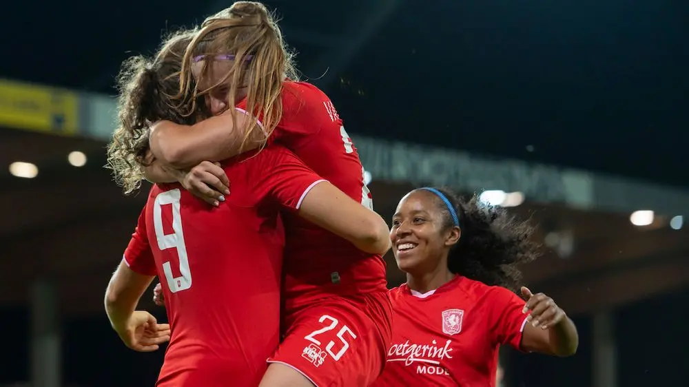 kalma vanmechelen weerden fc twente vrouwen juichen