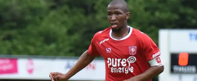 kamohelo mokotjo 2016 aanvoerder paok