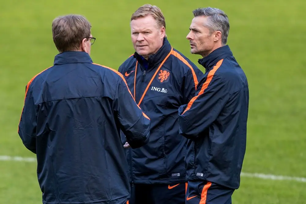 kees van wonderen bondscoach ronald koeman training nederlands elftal oranje
