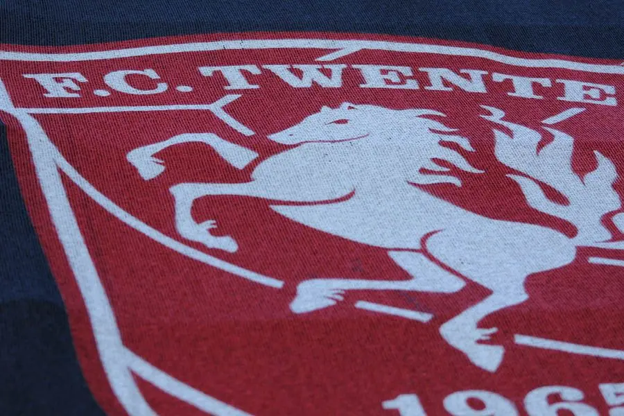 logo fc twente doek trainingscentrum