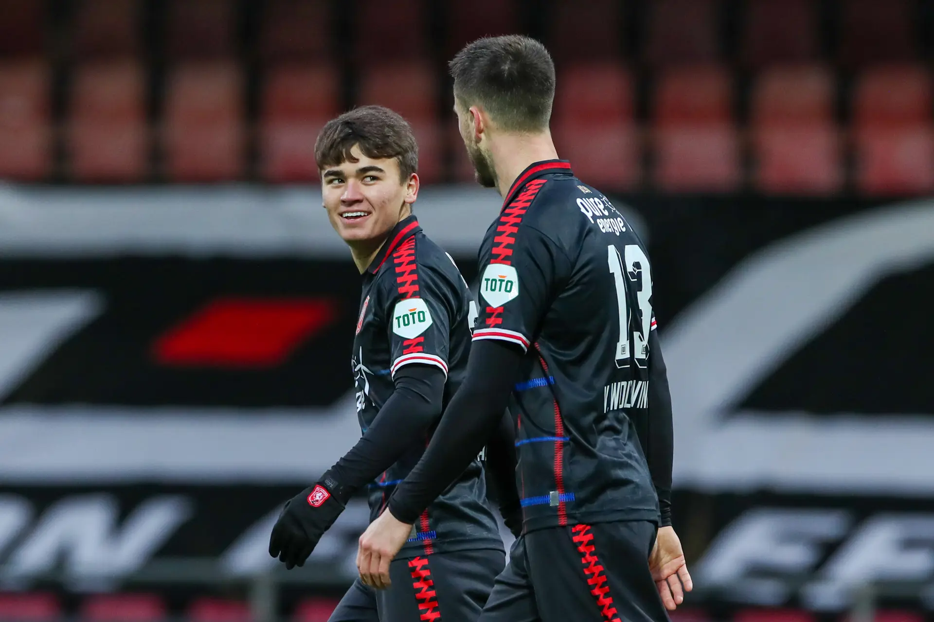 manfred ugalde ricky van wolfswinkel go ahead eagles fc twente 2021 2022 eredivisie