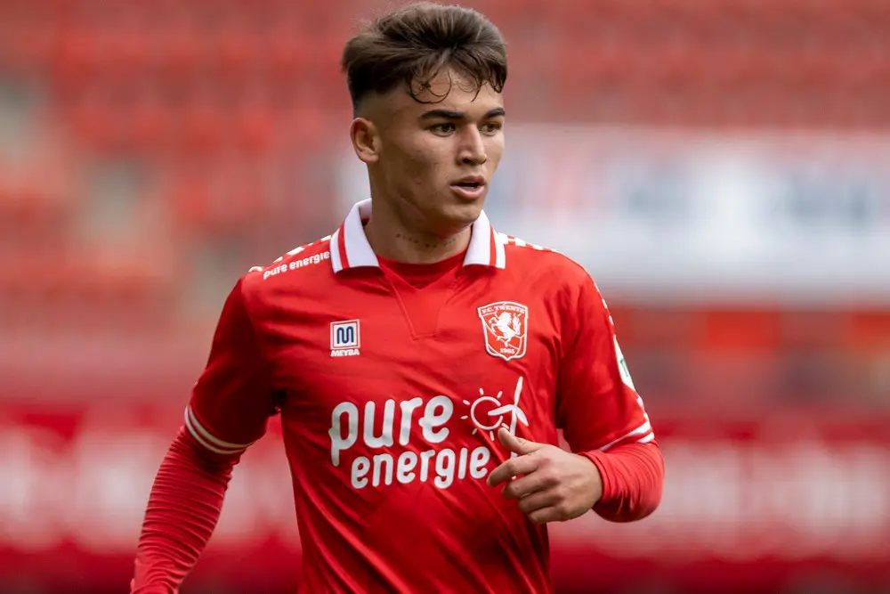 manfred ugalde spits fc twente seizoen 2021 2022