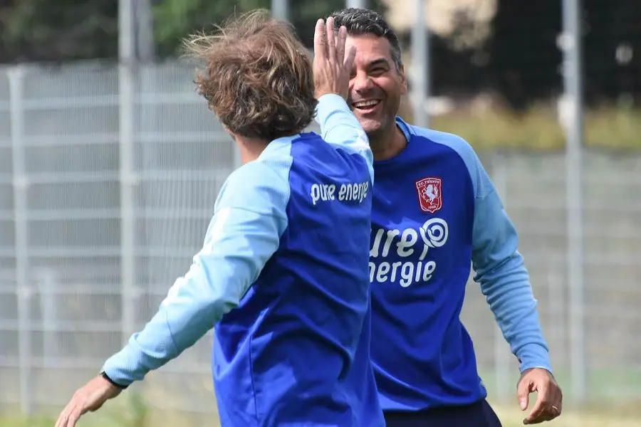 marino pusic the ten caat high five vrolijk