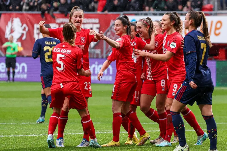 Bizar succesvol FC Twente Vrouwen in rijtje met FC Barcelona, Benfica en Wolfsburg