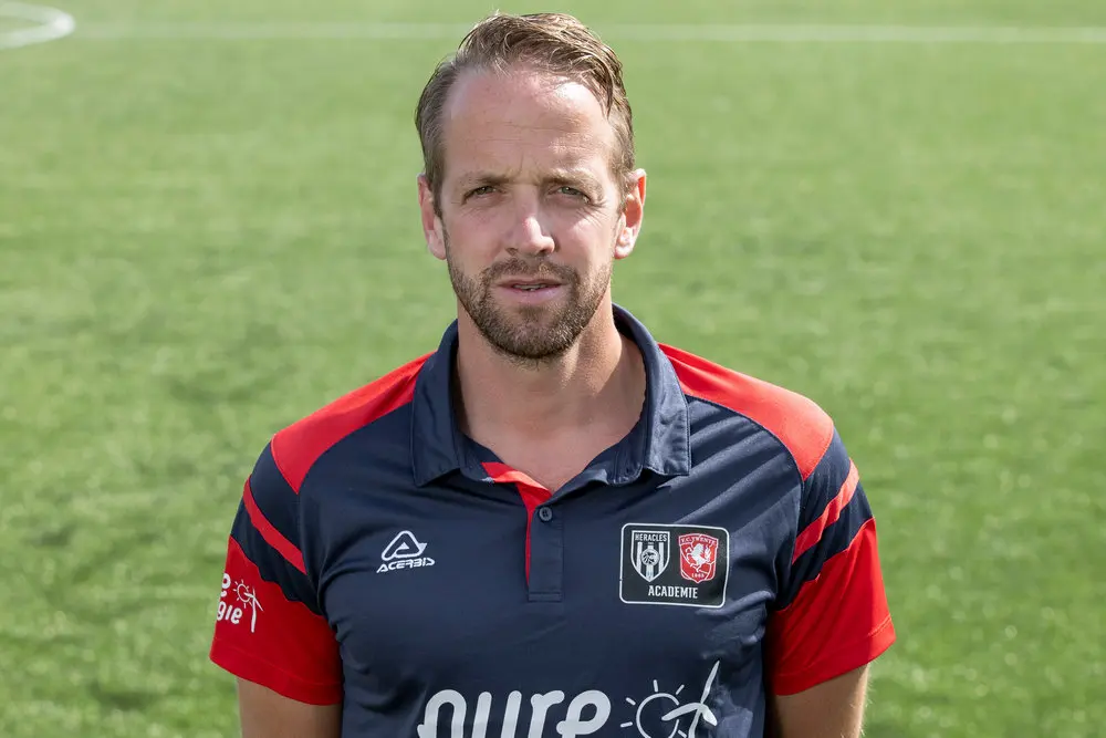 mark looms trainer fc twente heracles onder21 2021 2022