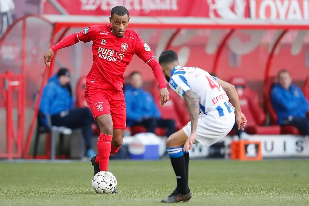 narsingh dribbel twente heerenveen grolsch veste 2020 2021