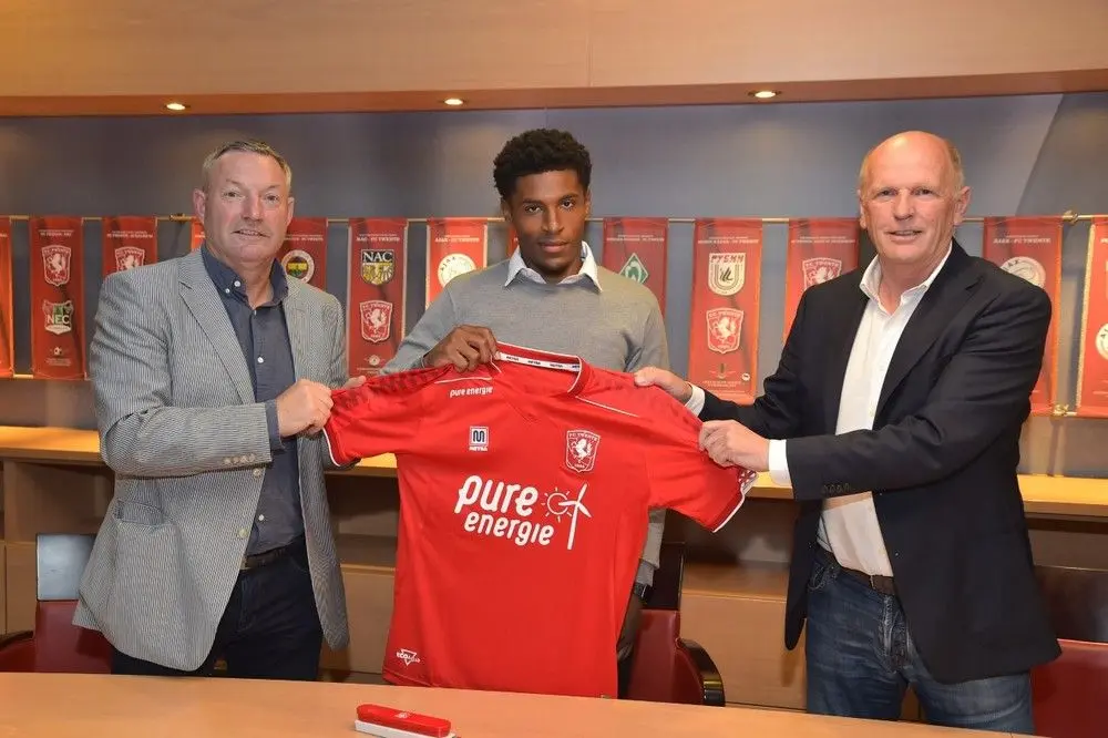 nathan markelo presentatie streuer jans fc twente