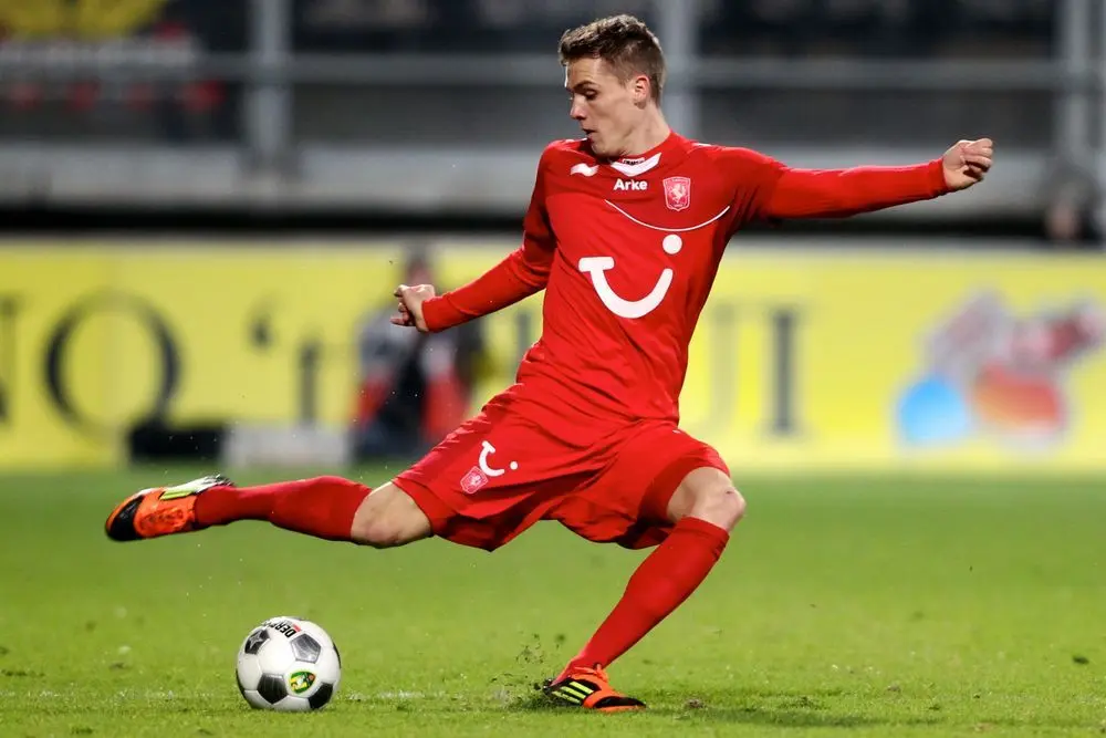 nils roseler fc twente ado den haag bal