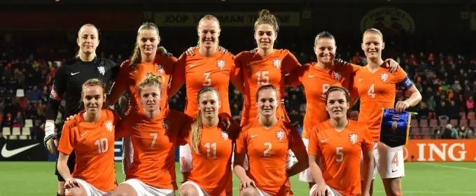 oranje vrouwen sportfoto oost