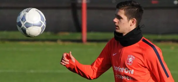 oskar zawada twente wolfsburg