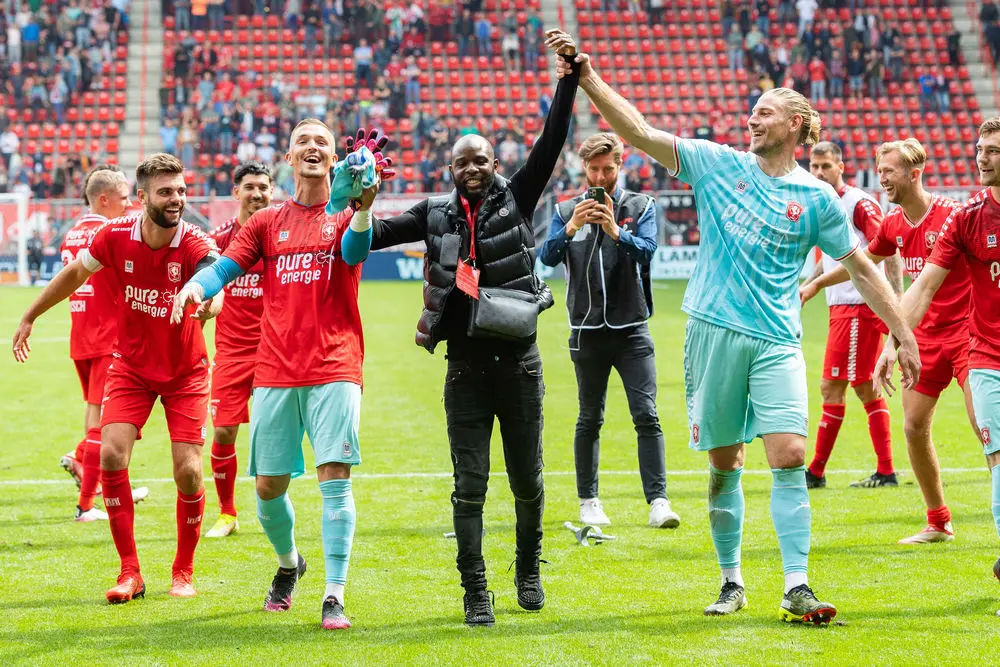 propper de lange lukoki unnerstall vieren groslch veste